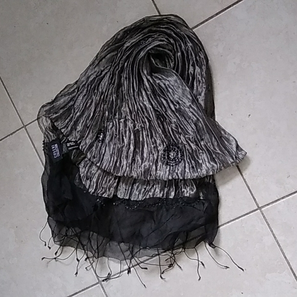 Coveri Collection metallic scarf - Picture 13 of 16